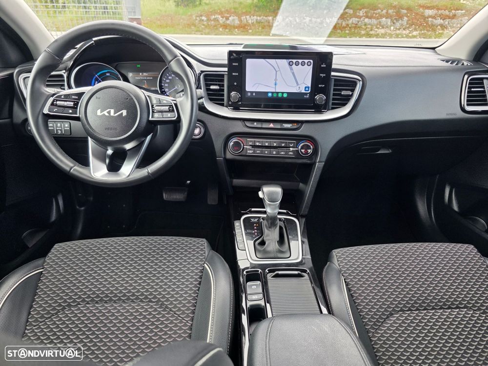 Kia XCeed - 11