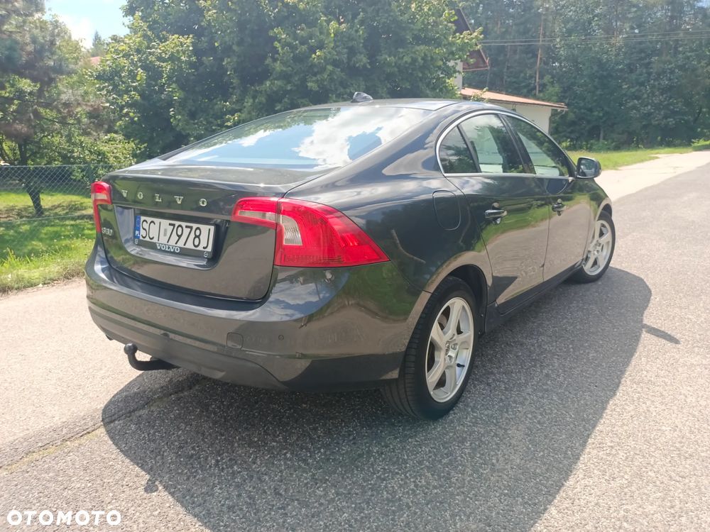 Volvo S60 - 4