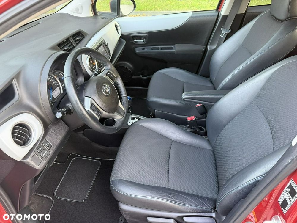 Toyota Yaris - 8