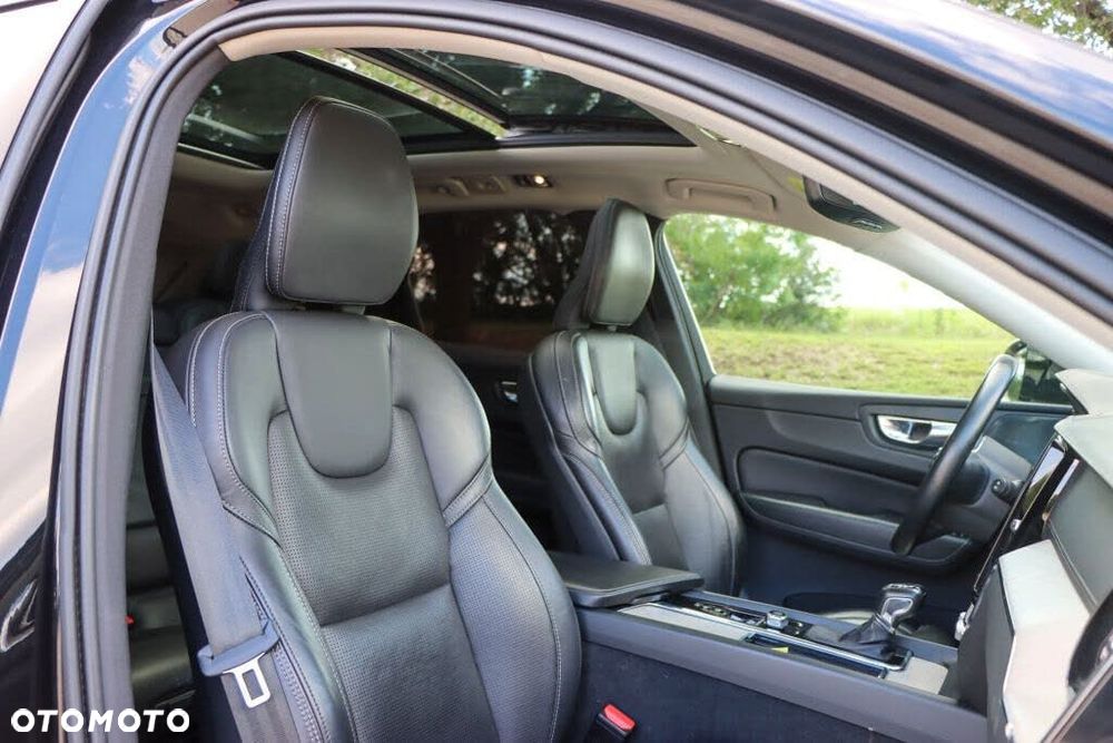 Volvo XC 60 - 21