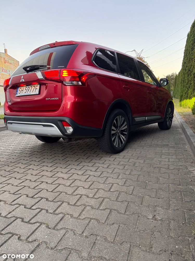 Mitsubishi Outlander 2018 photo 5