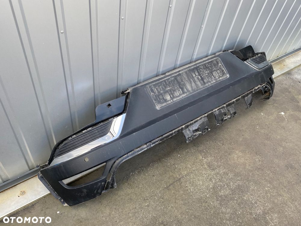 RENAULT CAPTUR 2 II NAKŁADKA DOKŁADKA LISTWA SPOILER ZDERZAKA TYLNEGO TYŁ dyfuzor zderzak tylny tylni tył chrom chromy listwa chromowa - 3