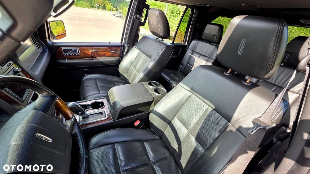 Lincoln Navigator 5.4 4WD Luxury - 30