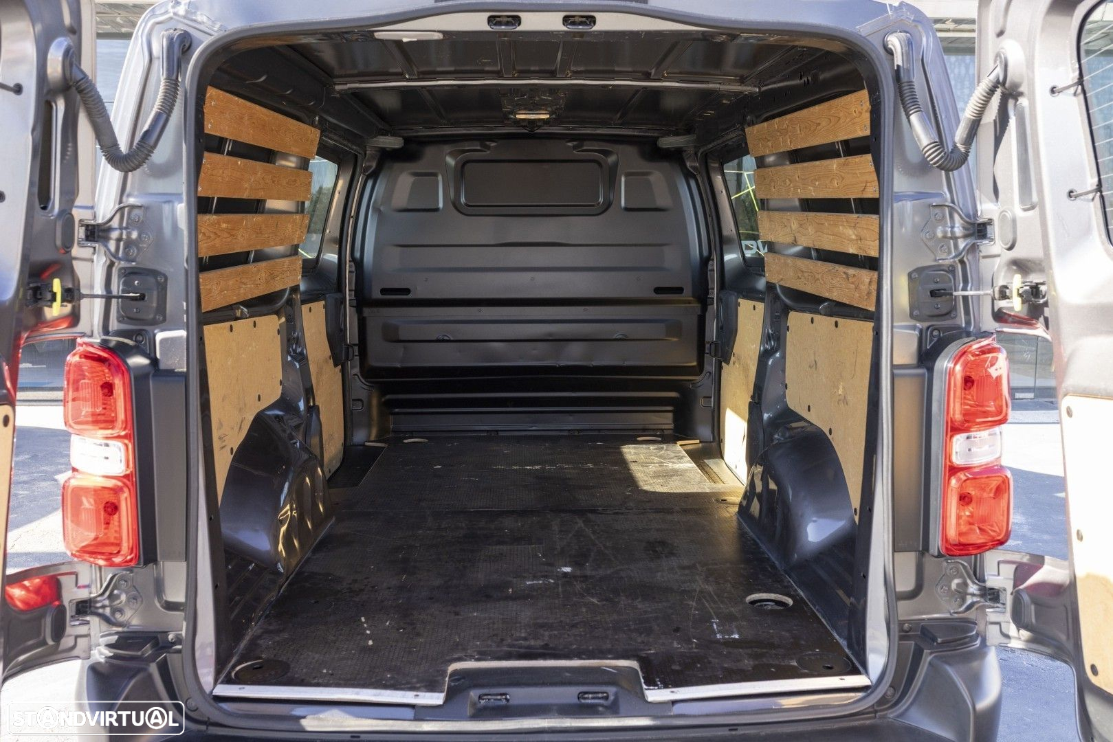 Citroën Jumpy 2.0 BlueHDi XL Club Confort Semi-Vidrado - 5