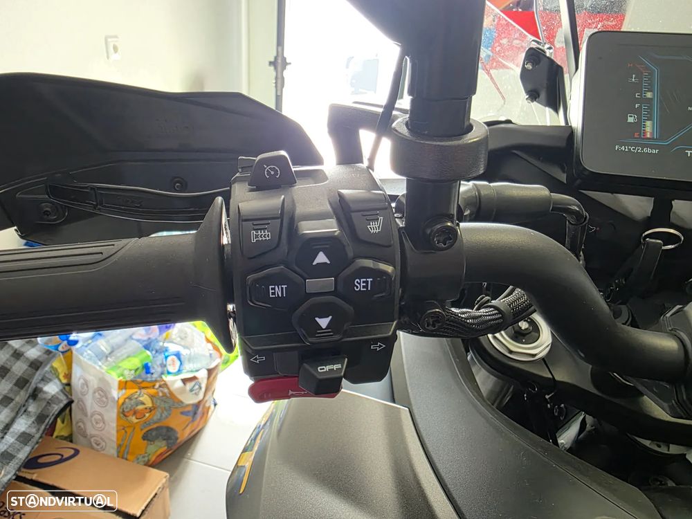 QJ Motor SRT 900S - 1