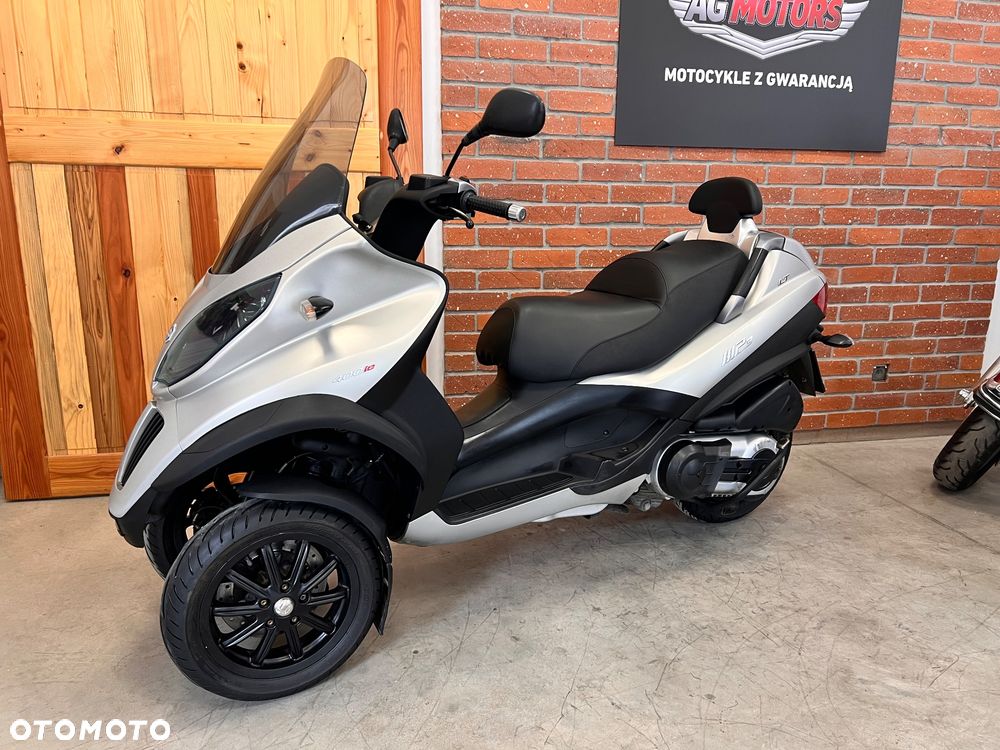 Piaggio MP-3 - 14