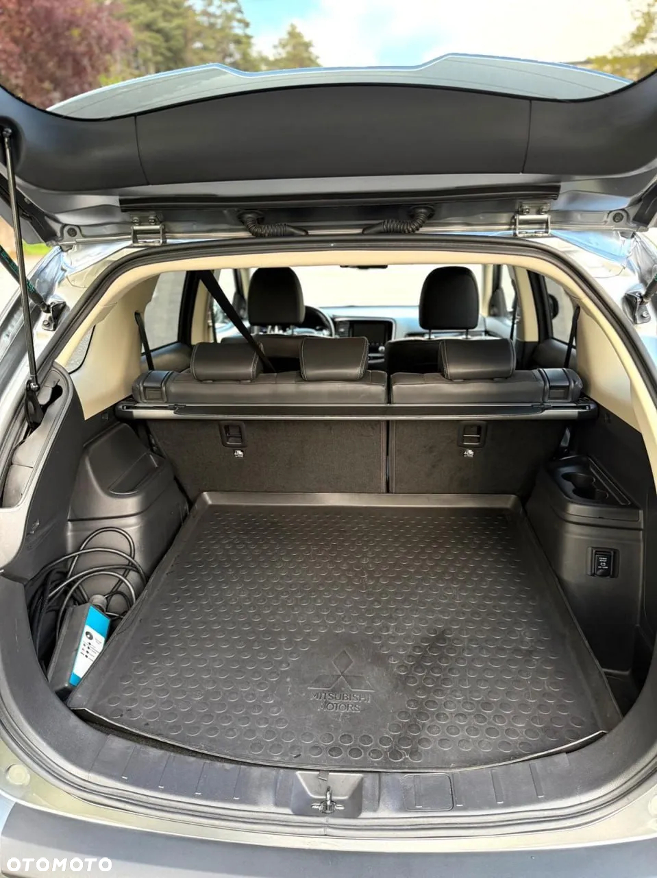 Mitsubishi Outlander PHEV Instyle - 2
