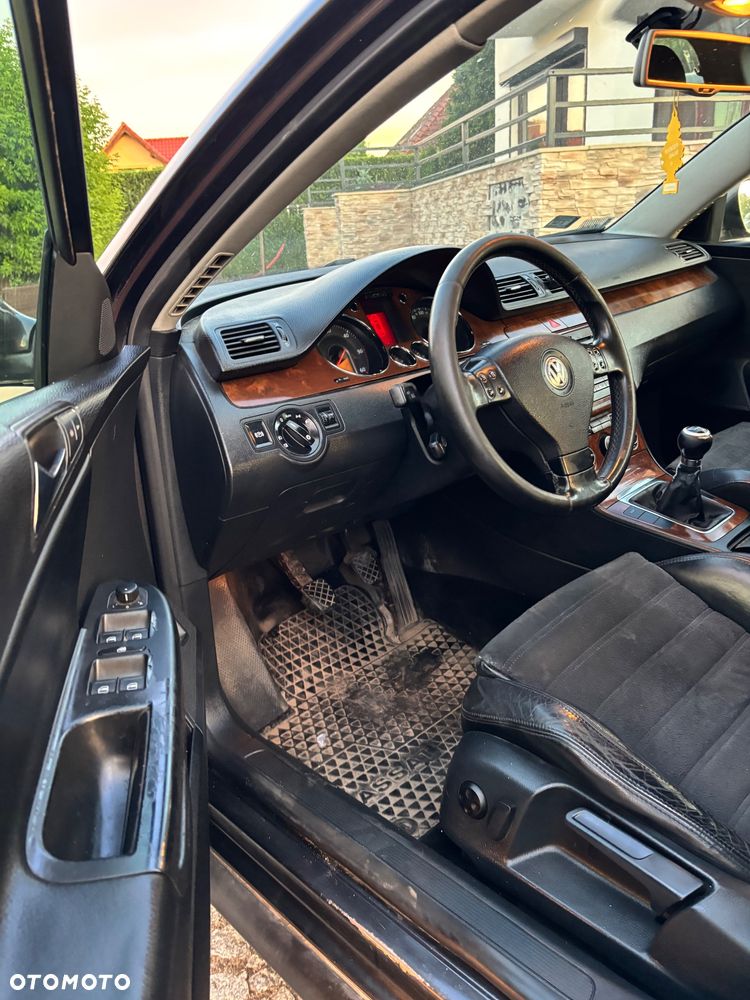 Volkswagen Passat 2.0 TDI Comfortline - 12