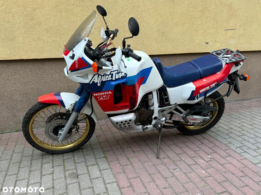 Honda XRV - 17