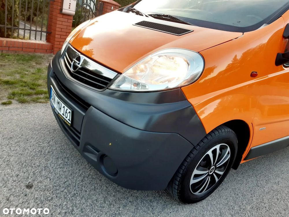 Opel Vivaro - 18