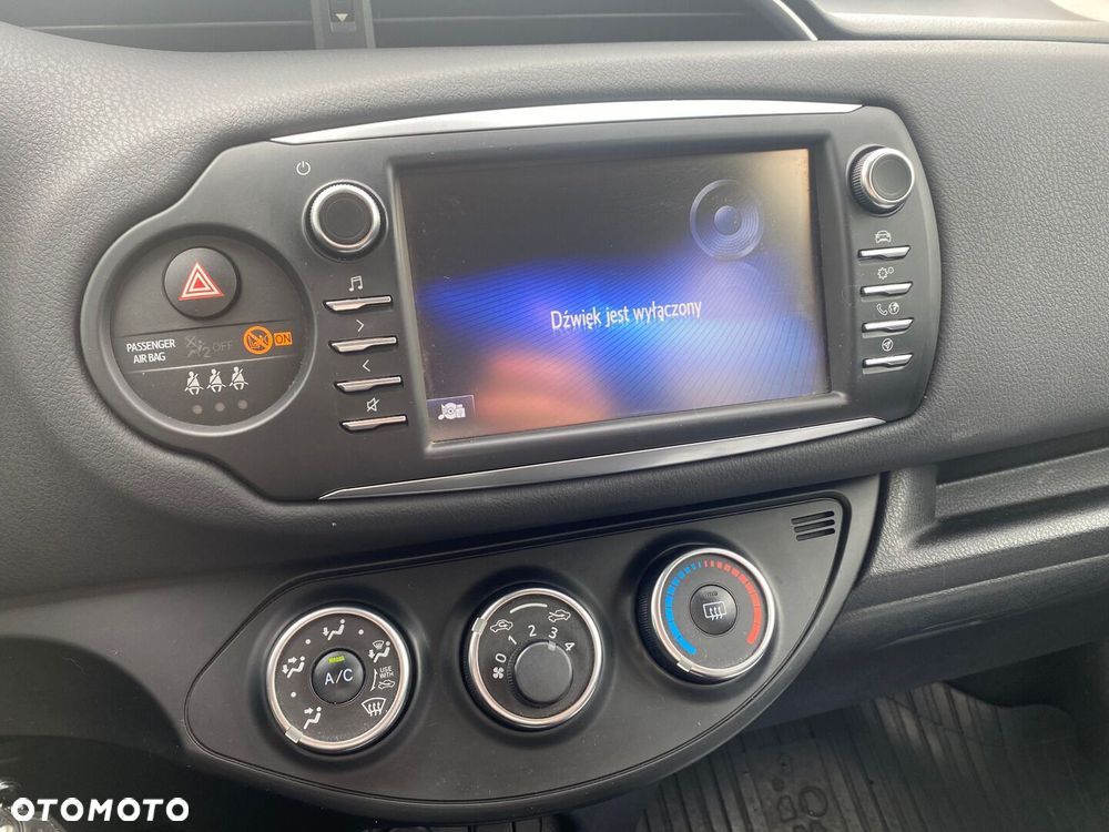 Toyota Yaris - 19