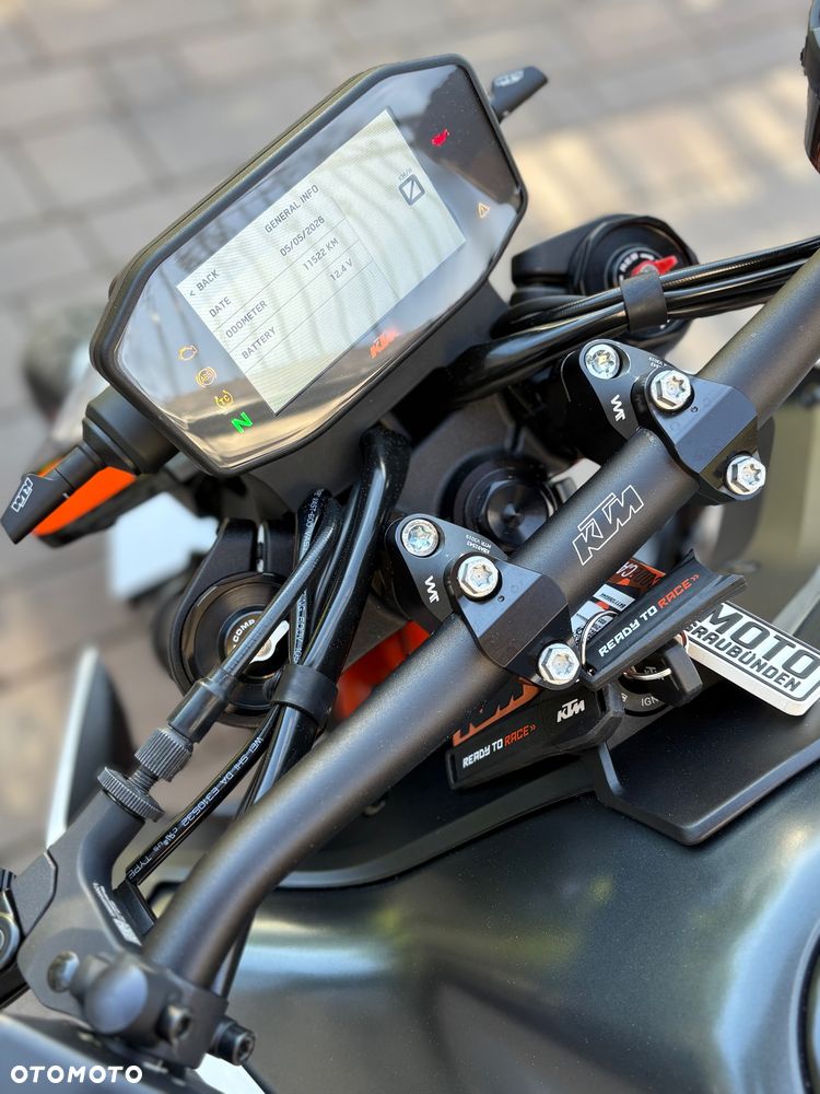 KTM DUKE 890 - 10