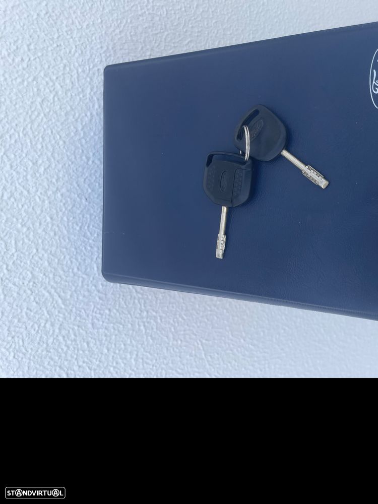 Ford Fiesta 1.25 Techno - 8