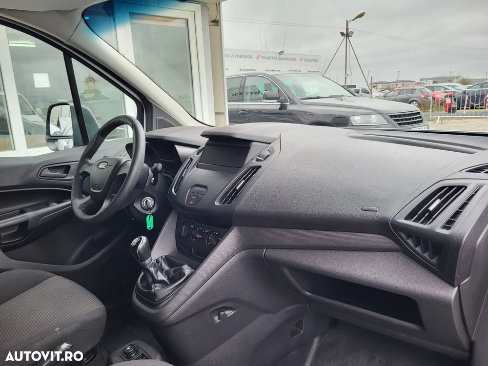 Ford Transit Connect - 9