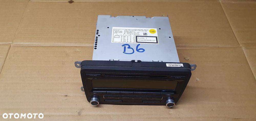 Radio radioodtwarzacz fabryczne VW Passat B6 5M0035186AA - 2