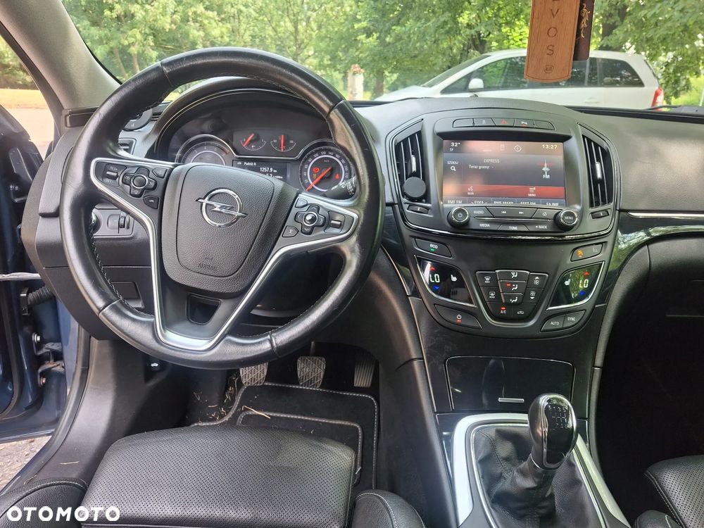 Opel Insignia - 15