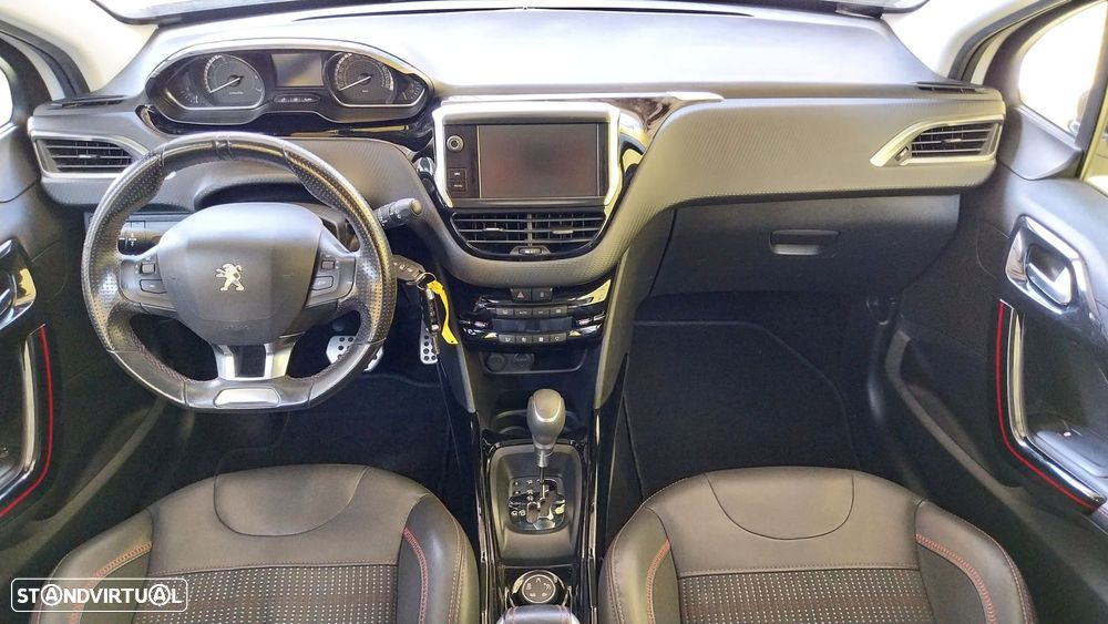 Peugeot 2008 1.2 PureTech GT Line EAT6 - 15