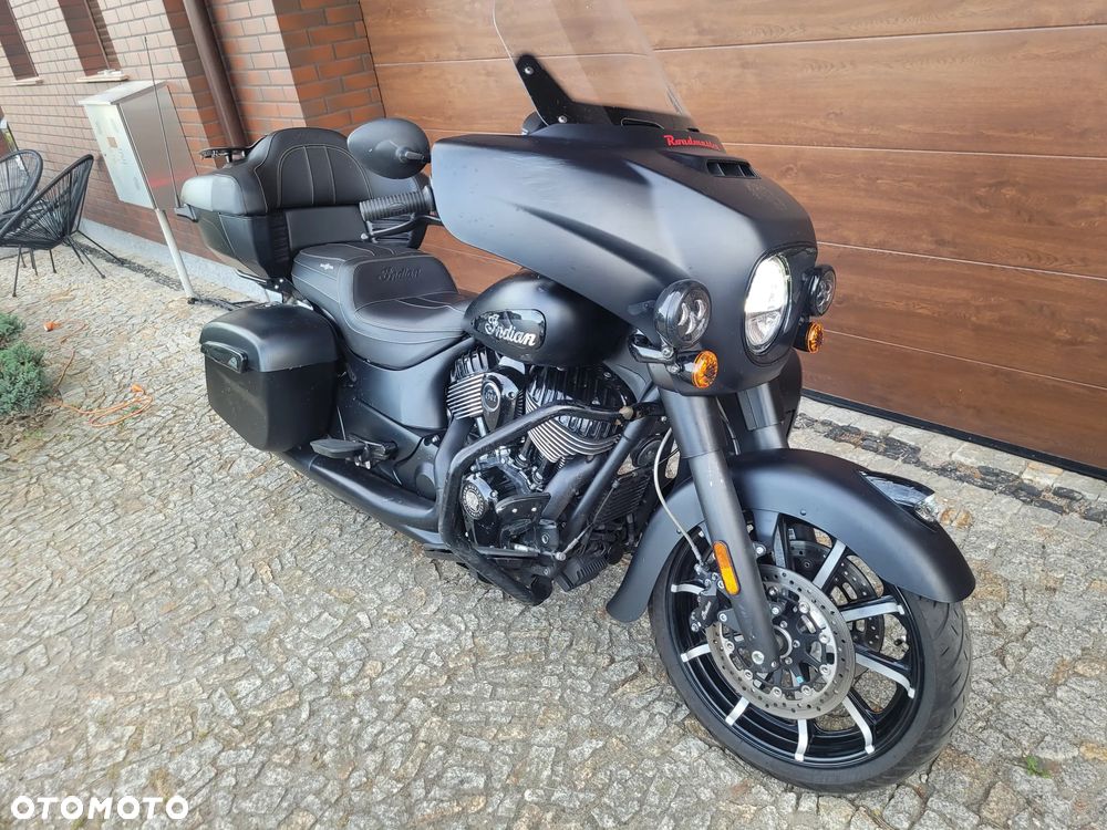 Indian Roadmaster - 32