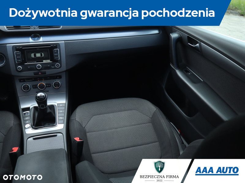 Volkswagen Passat Variant - 10