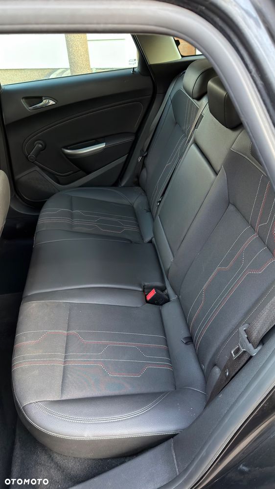 Opel Astra 1.7 CDTI DPF 150 Jahre - 10