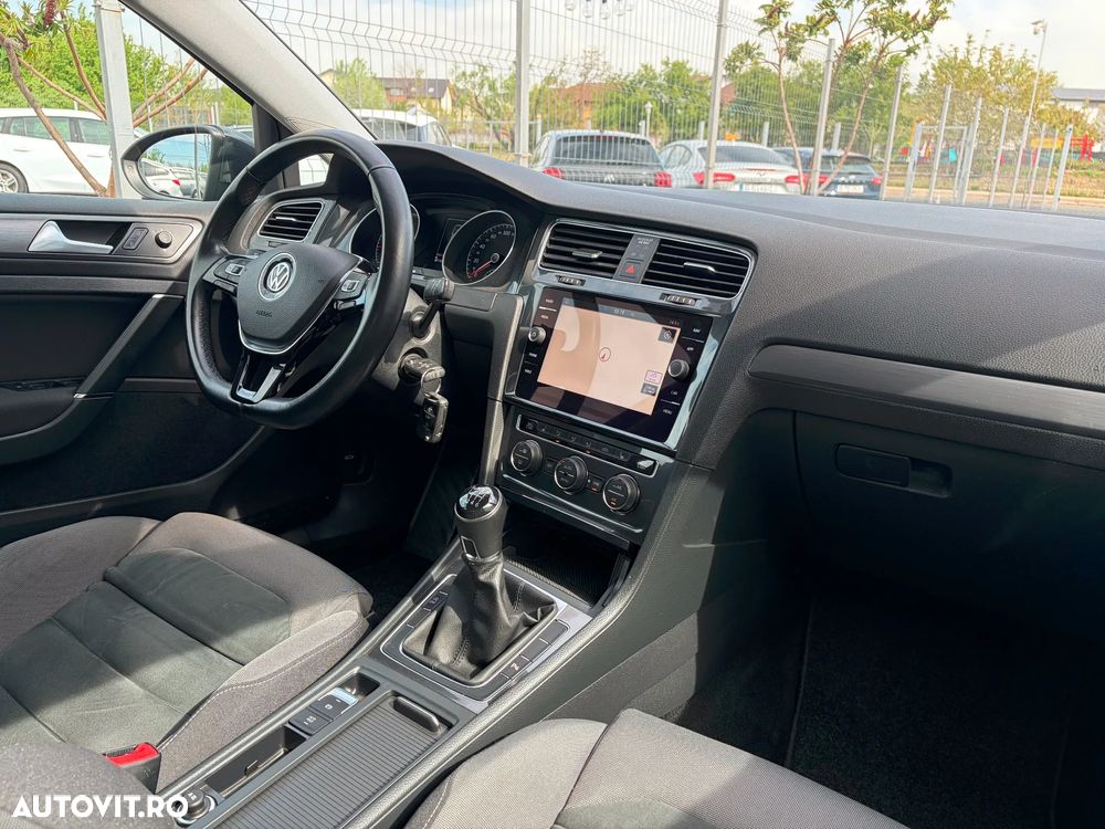 Volkswagen Golf 1.0 TSI Comfortline - 15