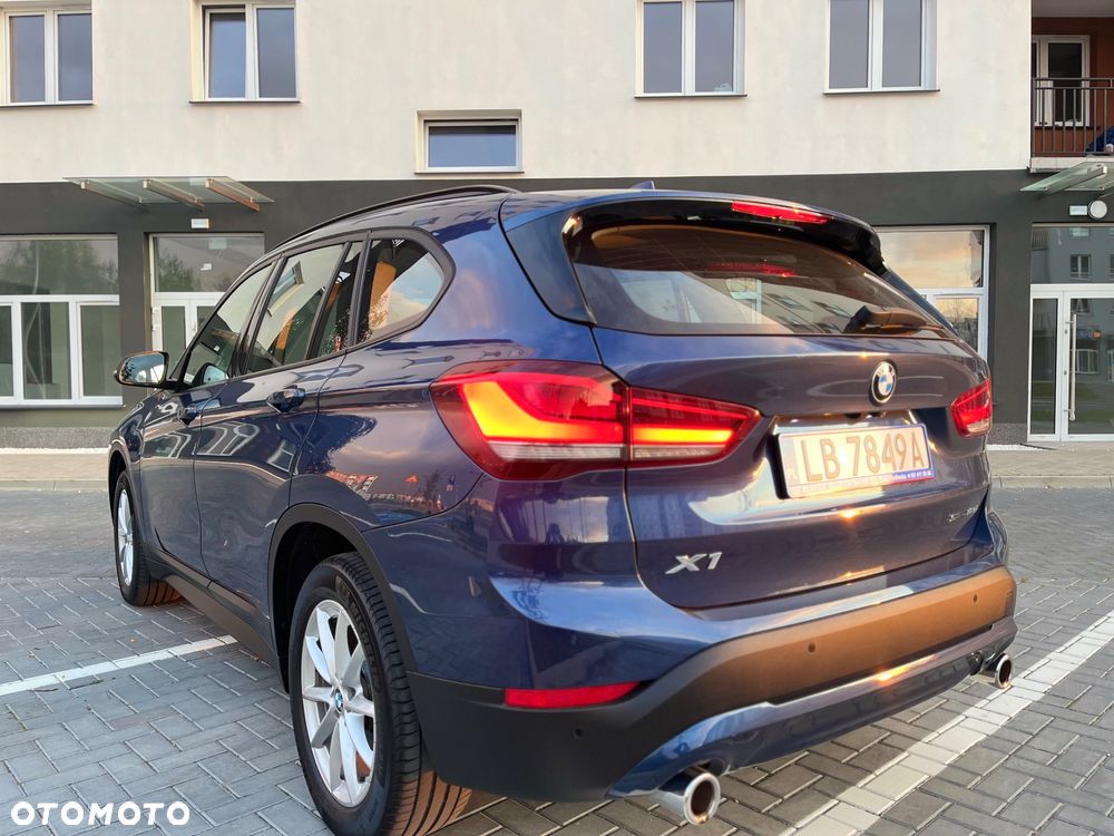 BMW X1 sDrive18d Business Edition - 7