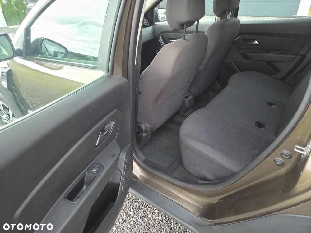 Dacia Duster 1.5 dCi Laureate 4x4 - 13