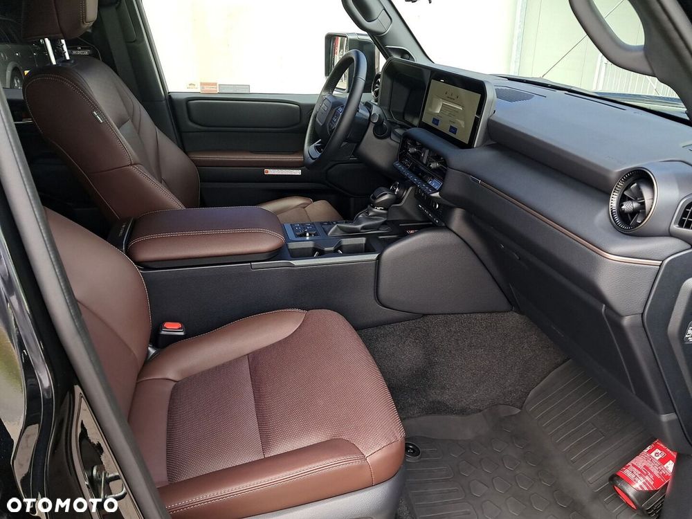 Toyota Land Cruiser LC 2.8 D-4D Executive - 8