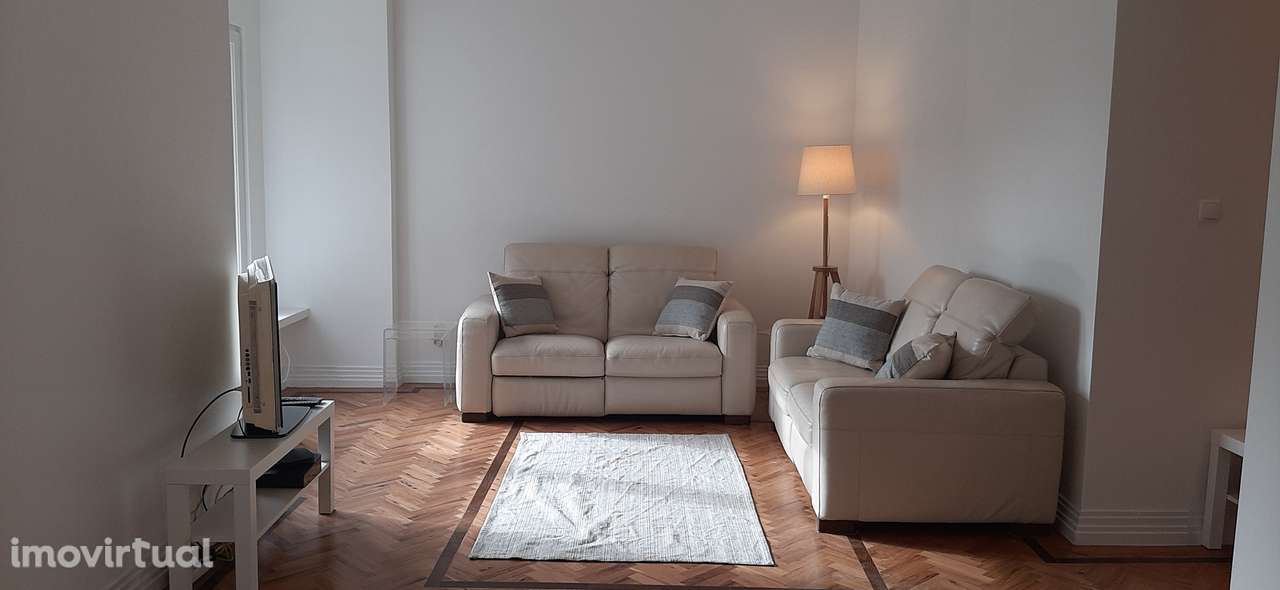 AVENIDA ELIAS GARCIA - GULBENKIAN - Grande imagem: 5/15