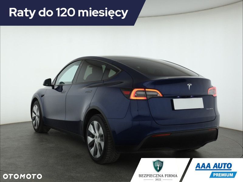 Tesla Model Y - 6