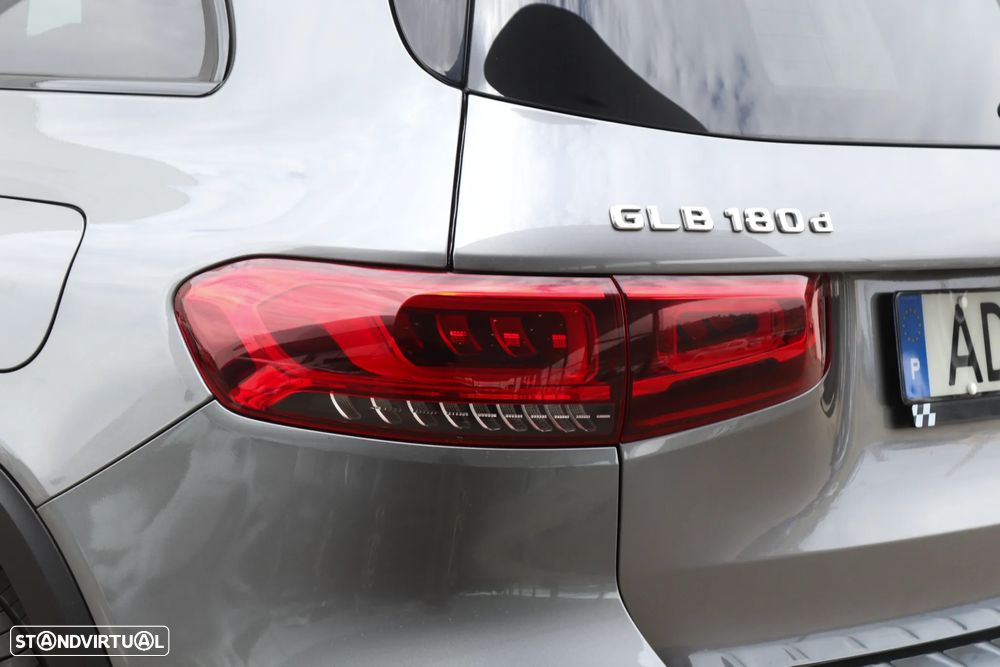 Mercedes-Benz GLB 180 d AMG Line - 49