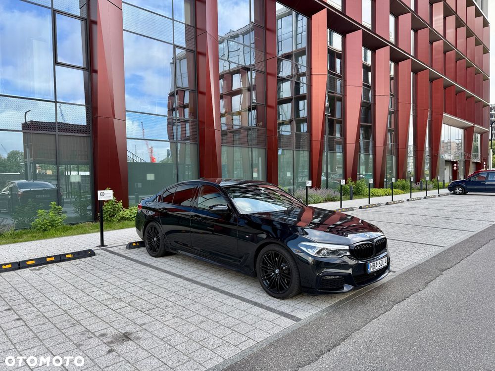 BMW Seria 5 520d M Sport - 4