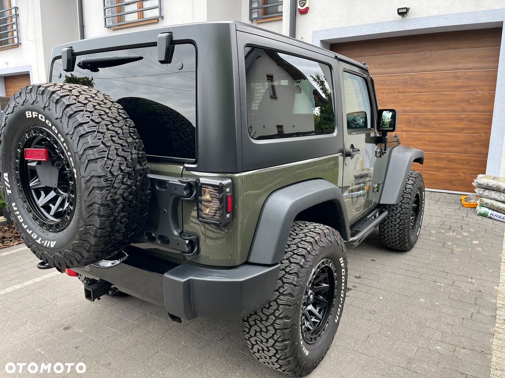 Jeep Wrangler - 6