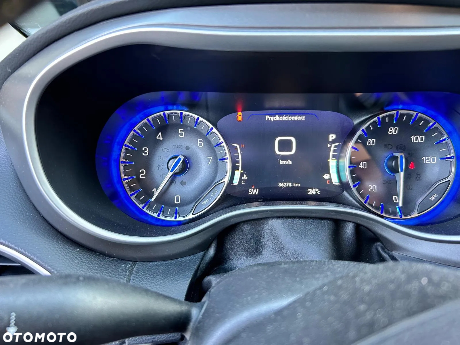 Chrysler Pacifica - 14