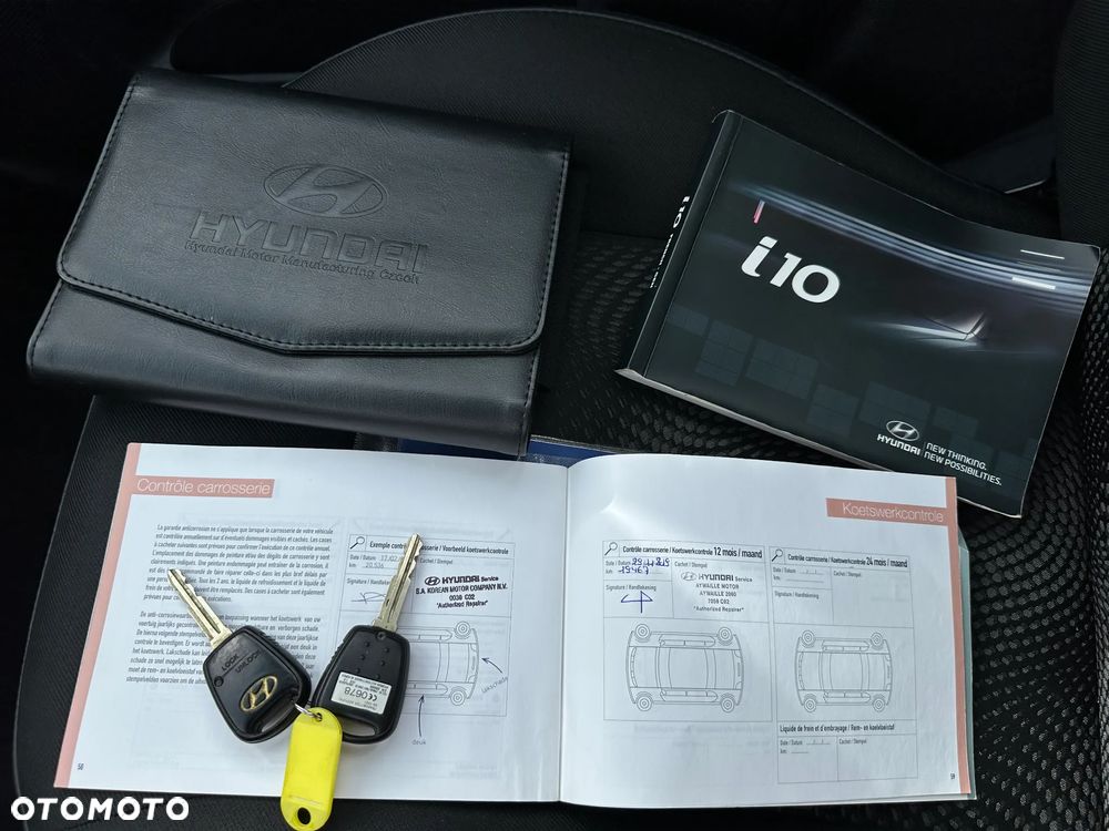 Hyundai i10 1.1 Premium - 21