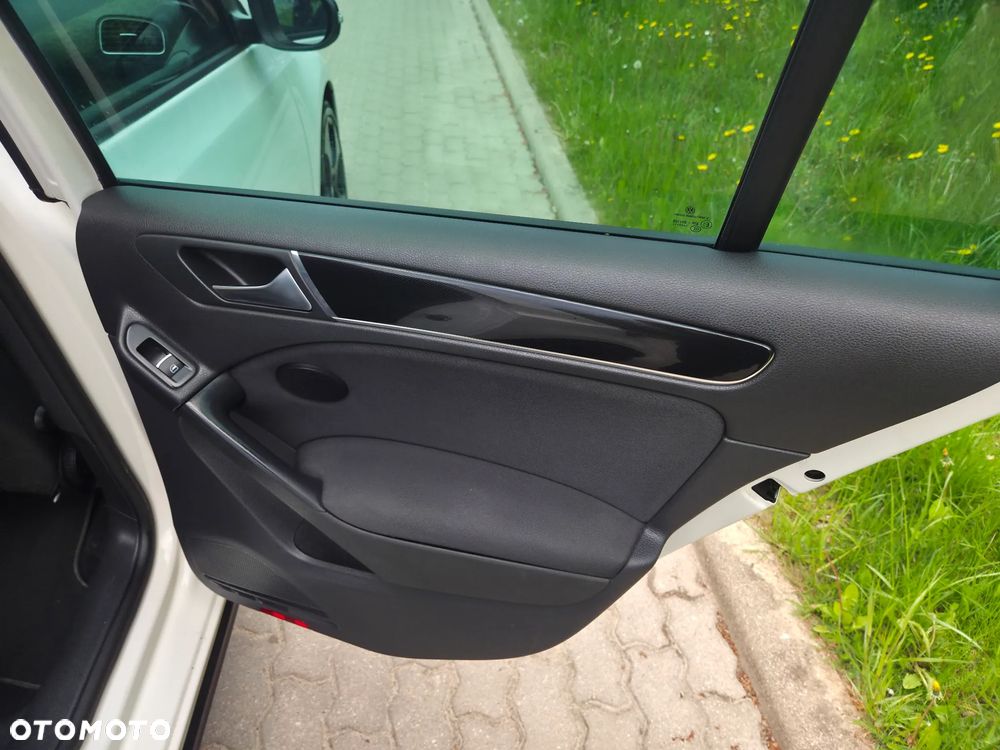 Volkswagen Golf 2.0 GTI DSG - 23