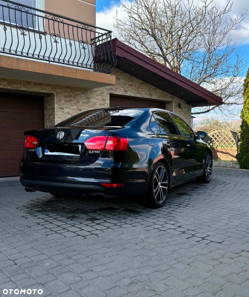 Volkswagen Jetta 2.0 TDI Comfortline - 1