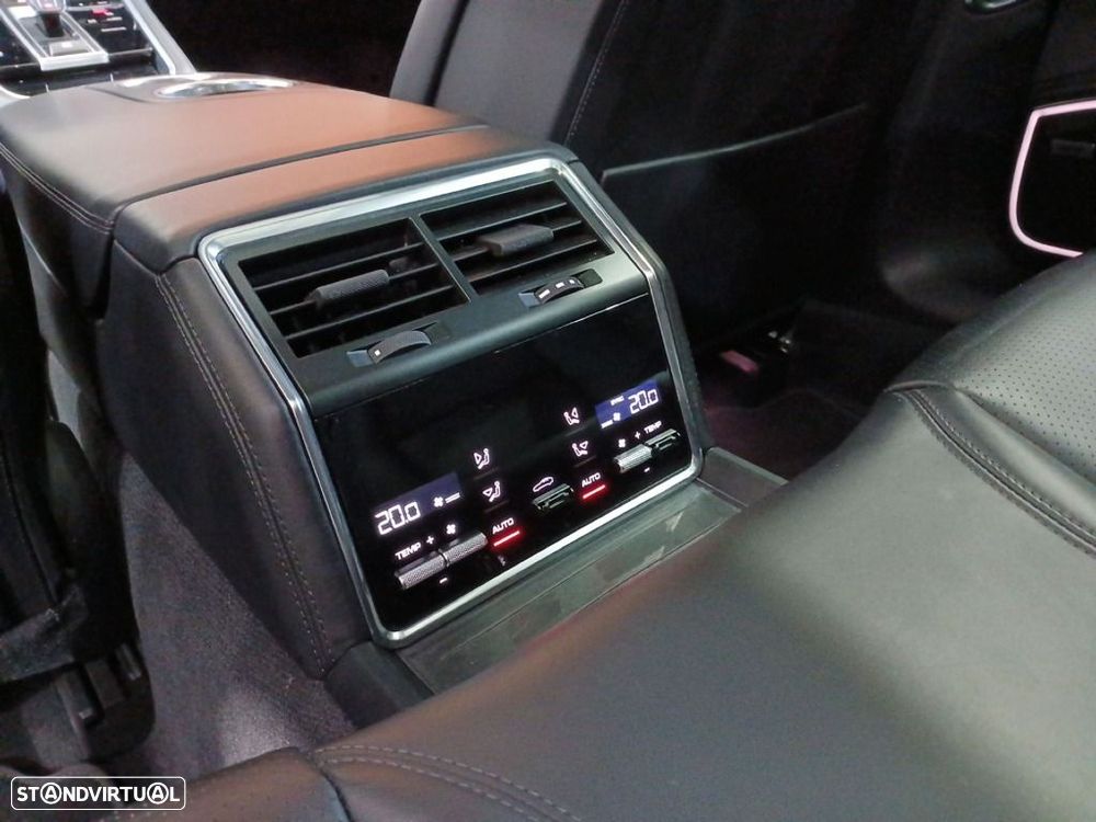 Porsche Panamera Sport Turismo 4 E-Hybrid - 33