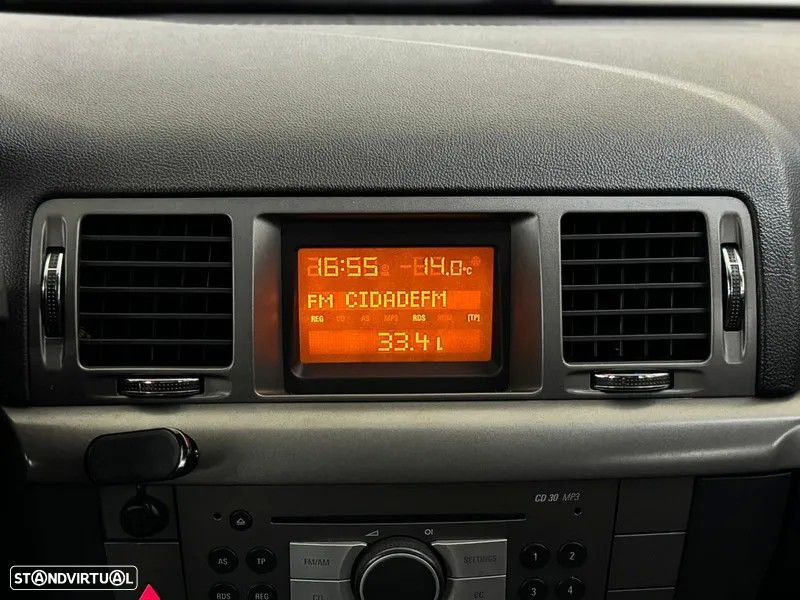 Opel Vectra Caravan 1.9 CDTi Executive - 33