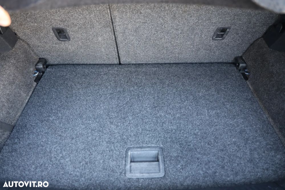 Volkswagen Polo 1.6 TDI DSG Comfortline - 25