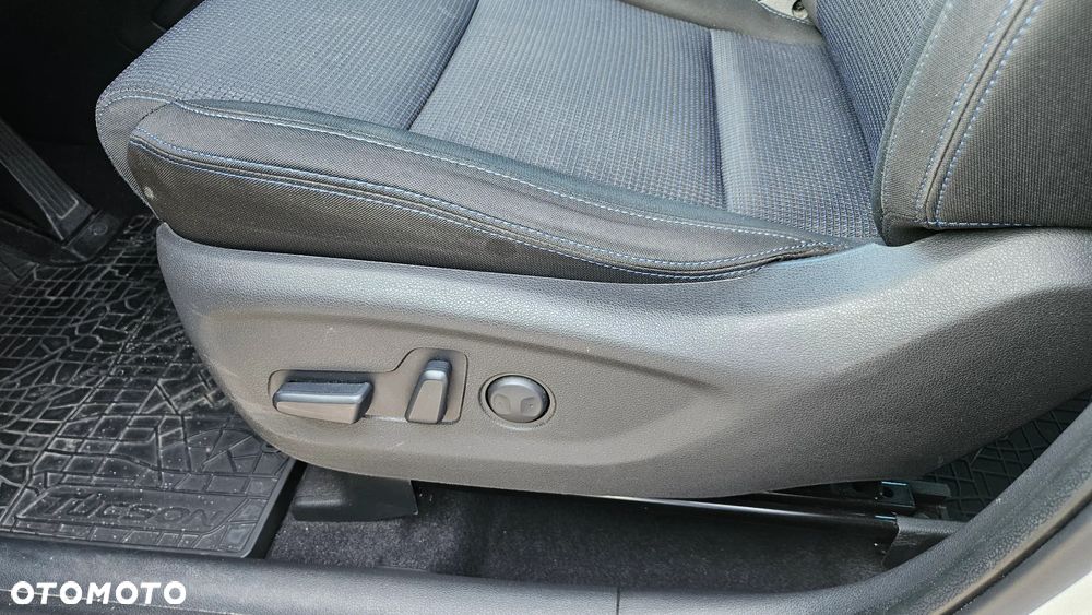 Hyundai Tucson 1.7 CRDI BlueDrive GO Plus 2WD DCT - 28