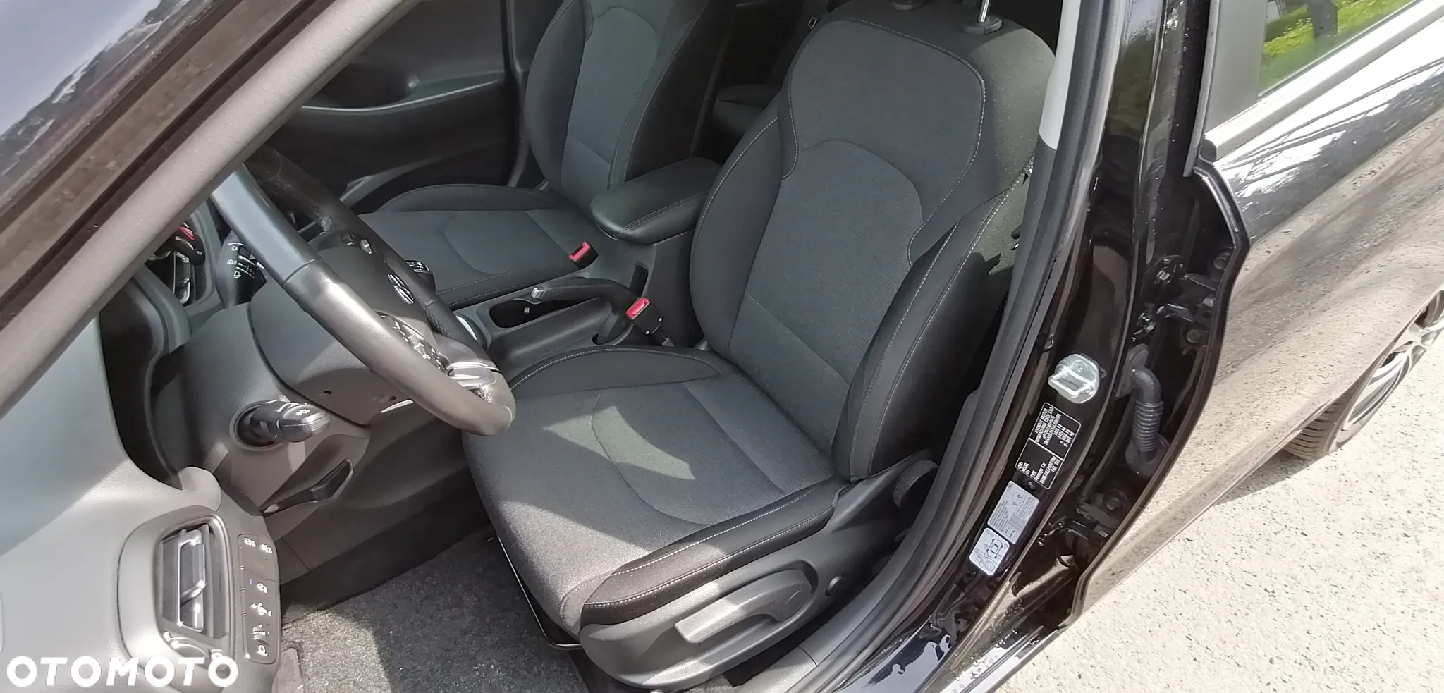 Hyundai i30 1.6 D Comfort - 11