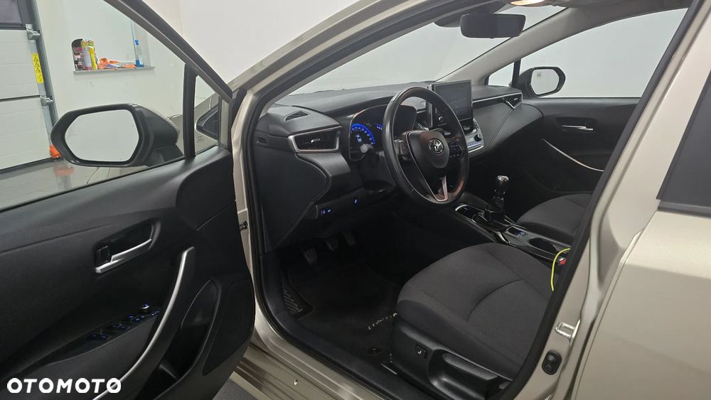 Toyota Corolla - 5