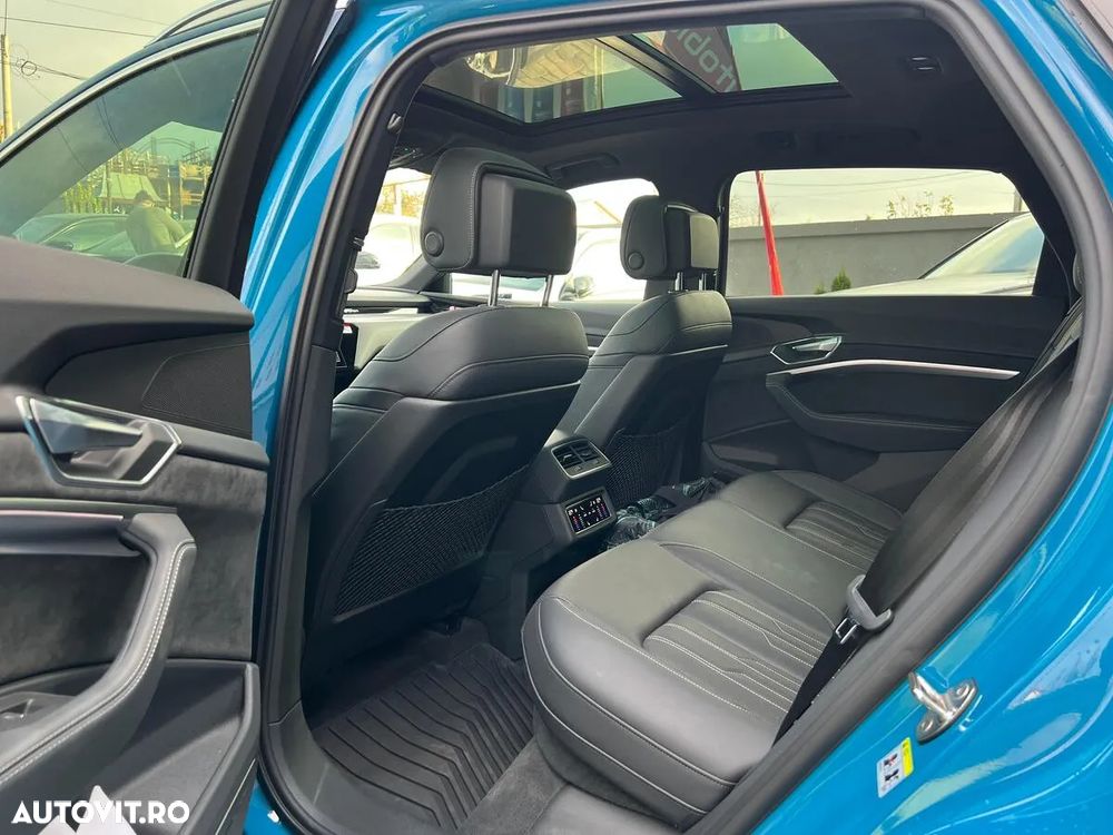 Audi e-tron quattro S - 23