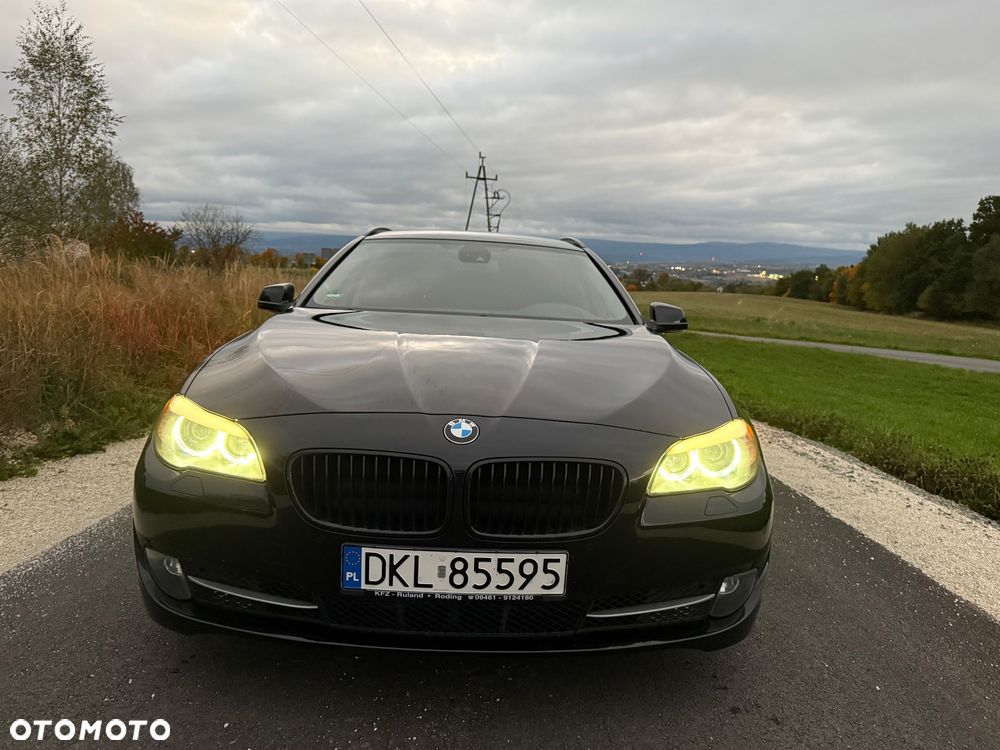 BMW Seria 5 525d xDrive Touring Sport-Aut - 3