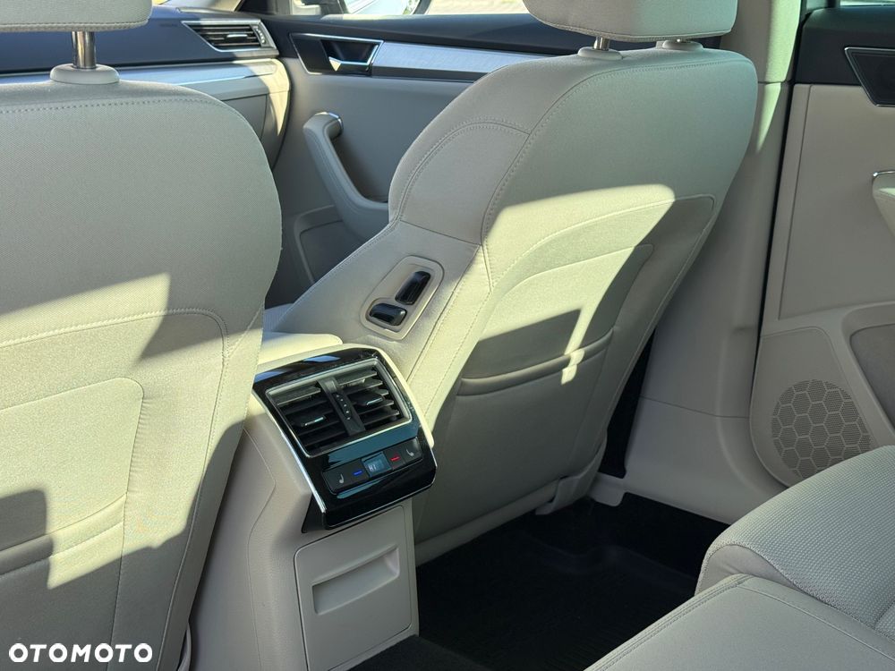 Skoda Superb 2.0 TDI 4x4 DSG Style - 26