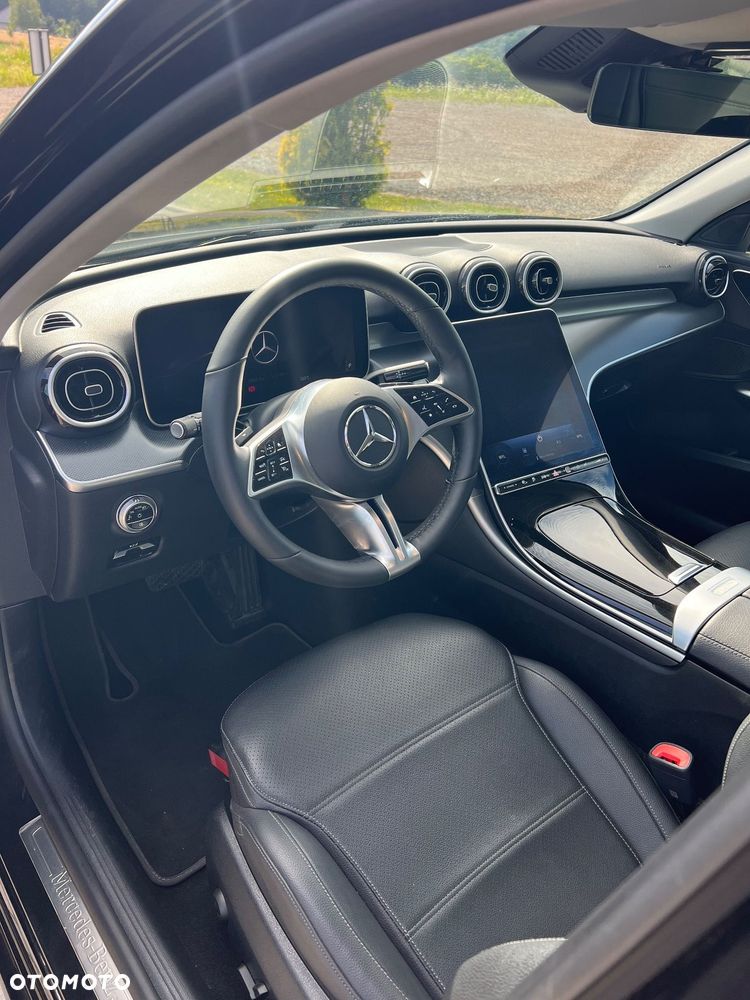 Mercedes-Benz Klasa C 300 de PHEV Avantgarde - 9
