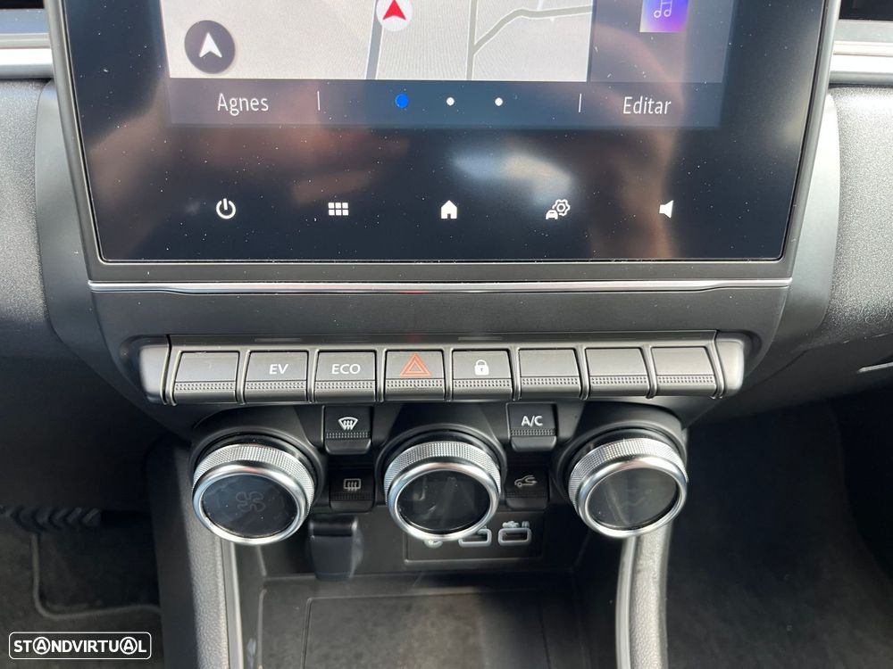 Renault Captur 1.6 E-Tech Full Hybrid Evolution - 27