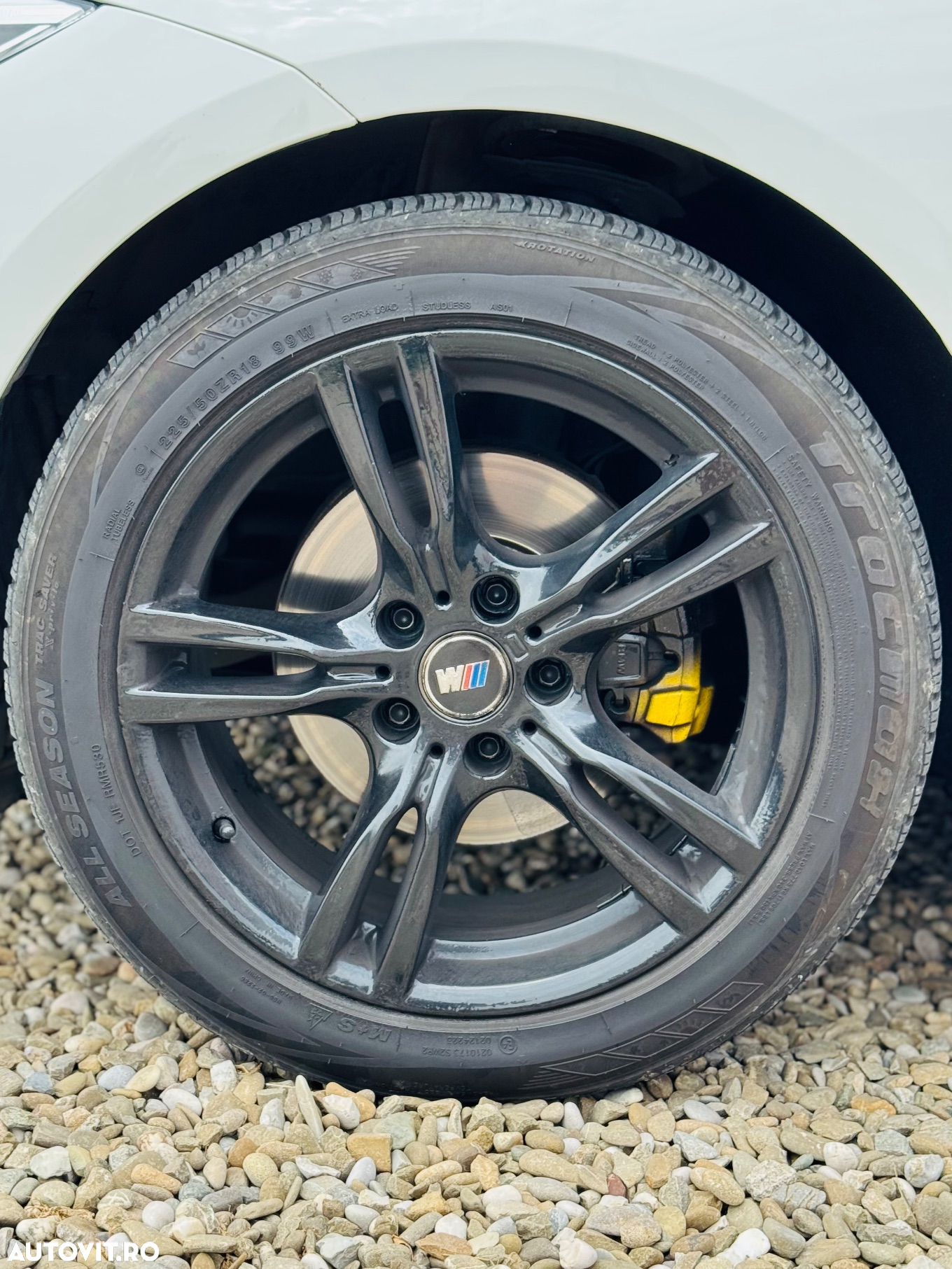 BMW Seria 3 320d xDrive - 38