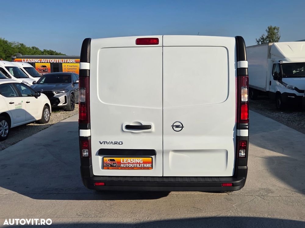 Opel Vivaro Doka 6 Locuri+Duba - 8